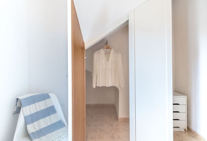 Отель Moon Dreams Marina Parc