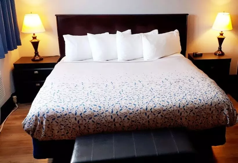 Causeway Bay Hotel Sparwood