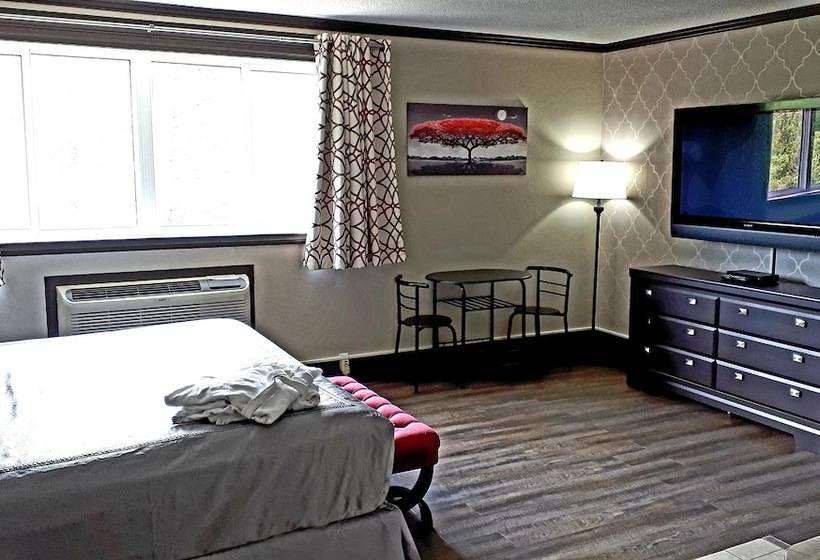 Causeway Bay Hotel Sparwood