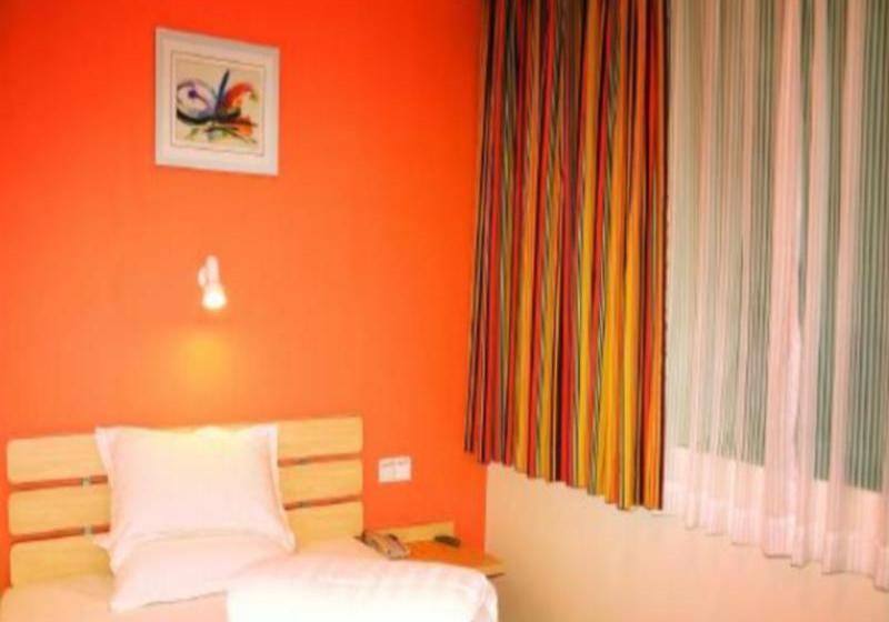 Otel 7days Inn Linyi Yimeng South Shuhe Food Avenue