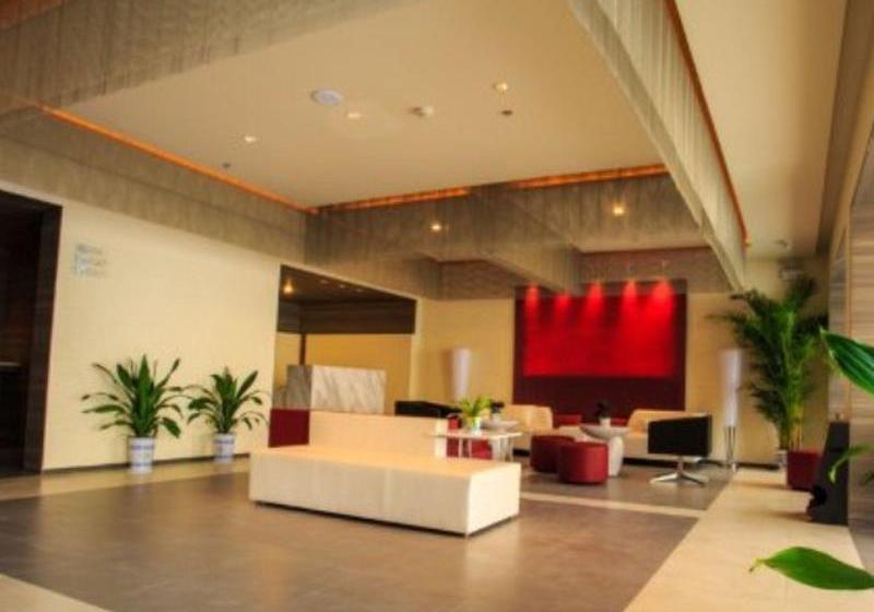 Otel Jinjiang Inn Wuhan Guanggu Avenue Lingjie Road Branch