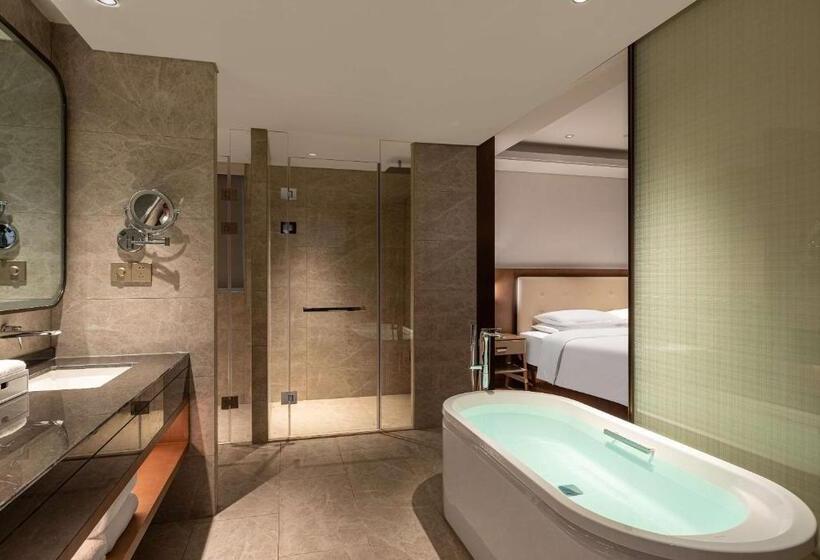 Hotel Wingate By Wyndham Hainan Chengmai