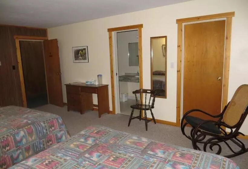 Hotelli Black Cat Guest Ranch