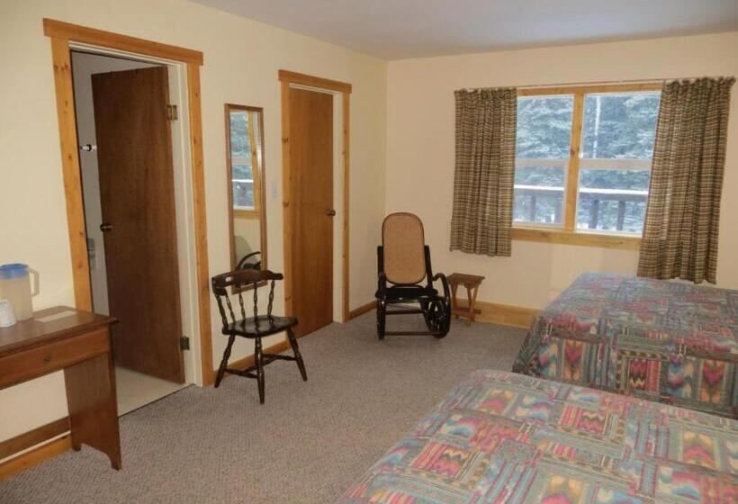 酒店 Black Cat Guest Ranch