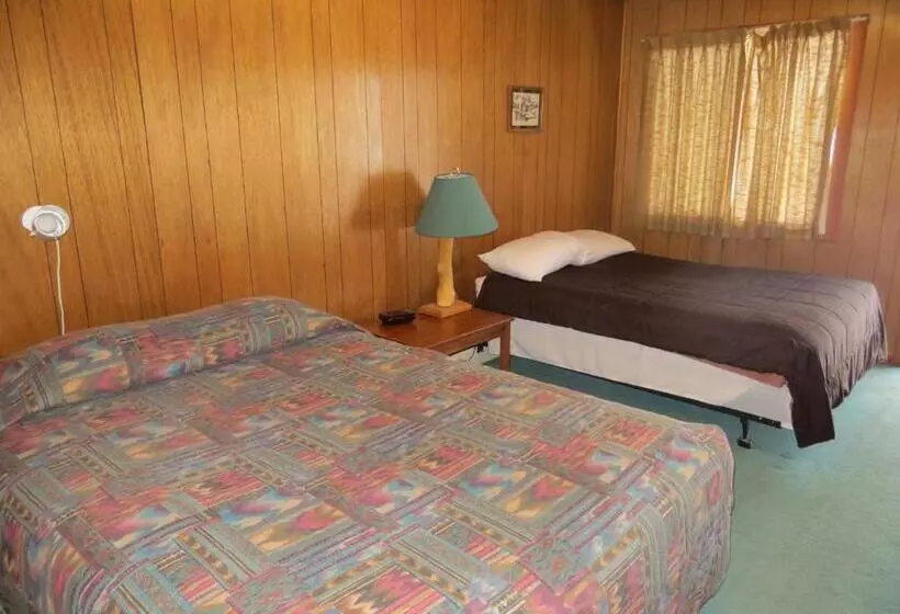 Hotelli Black Cat Guest Ranch