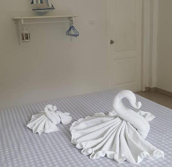 Hotel Charlie S Bungalows