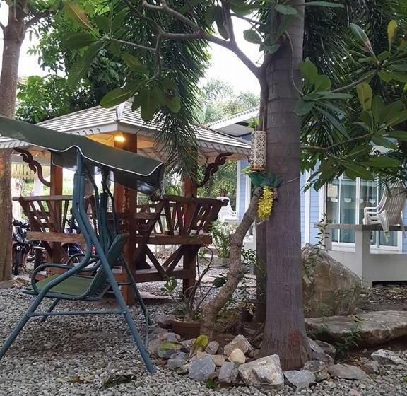 Hotel Charlie S Bungalows