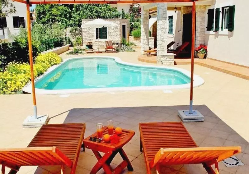 ホテル Villa Salu