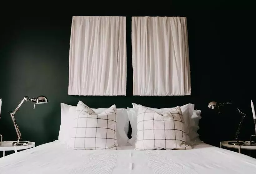 ペンション Cambeiros   Guest House