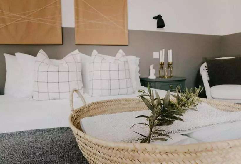ペンション Cambeiros   Guest House