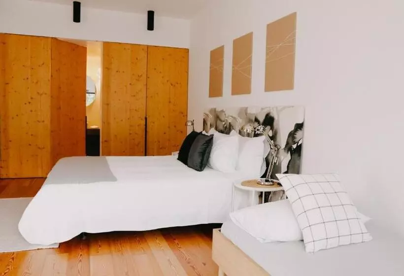 ペンション Cambeiros   Guest House