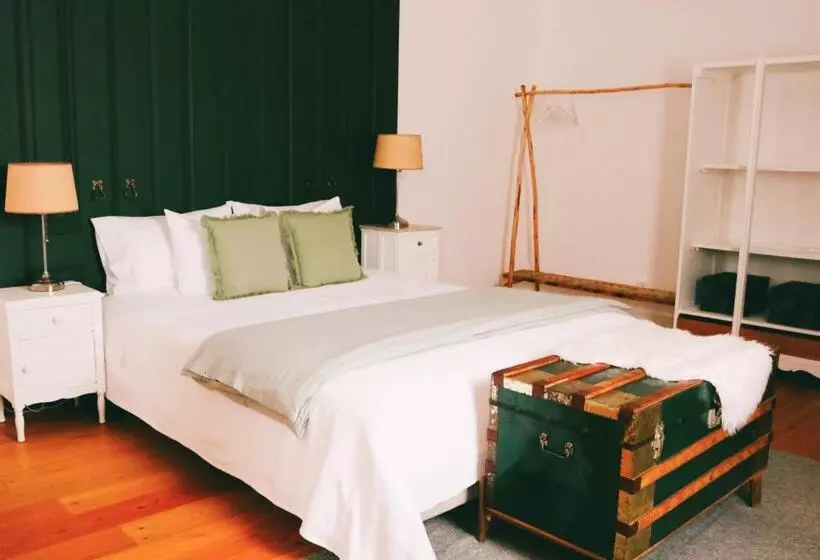 ペンション Cambeiros   Guest House