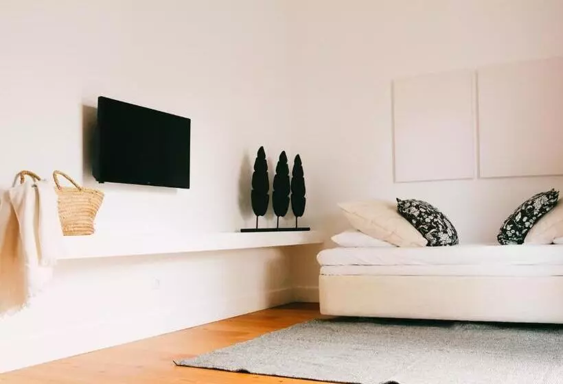 ペンション Cambeiros   Guest House