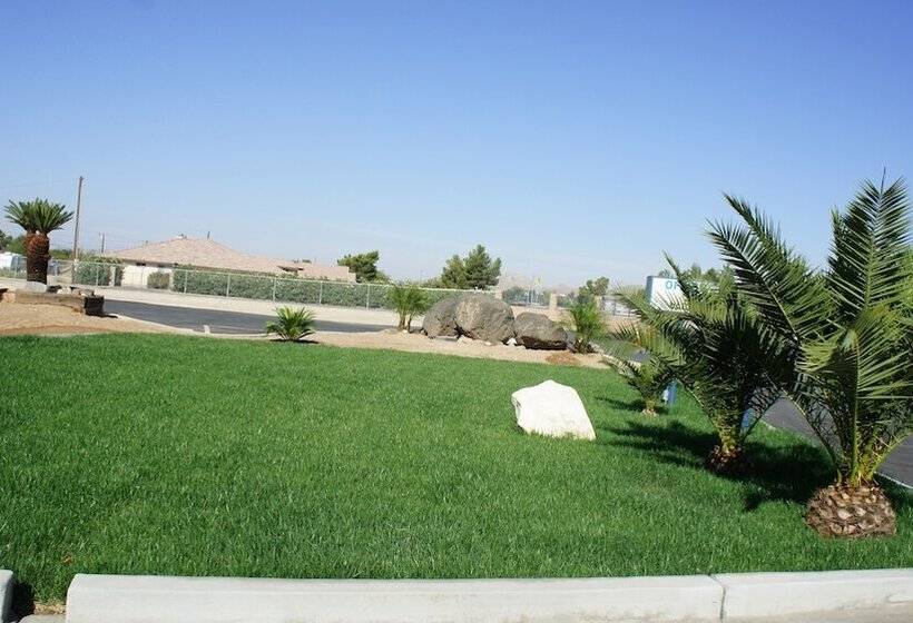 Apple Valley Hotel & Lodge