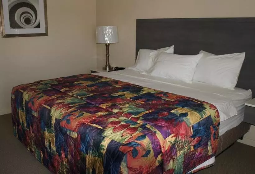 Apple Valley Hotel & Lodge