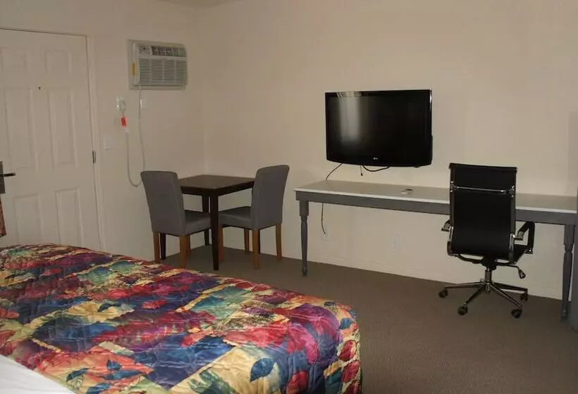 Apple Valley Hotel & Lodge