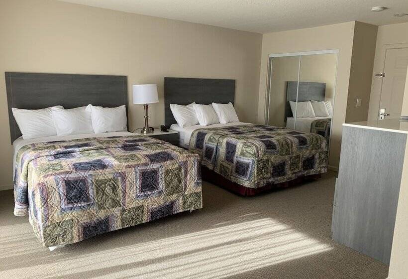 Apple Valley Hotel & Lodge