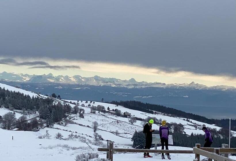 فندق Auberge De Thelis