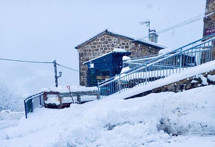 فندق Auberge De Thelis