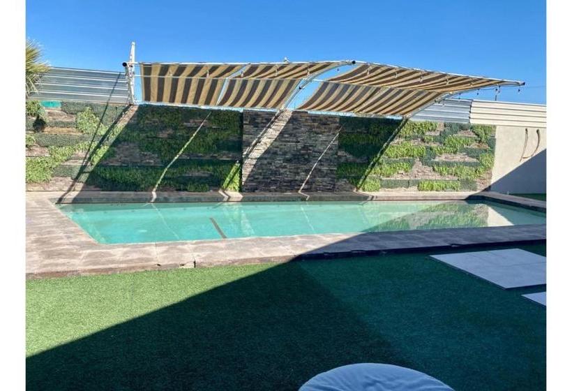 בית מלון כפרי Capital O Dial