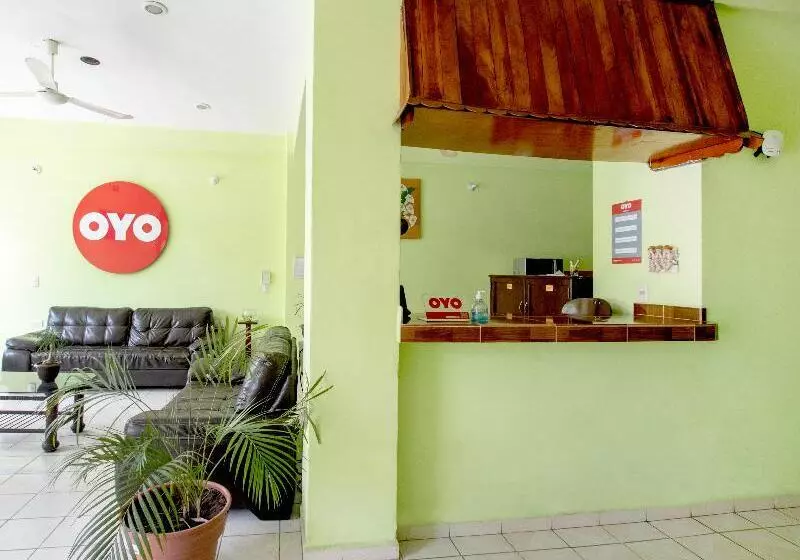 OYO Hotel Estacion,José Cardel,Parque Central Revolución