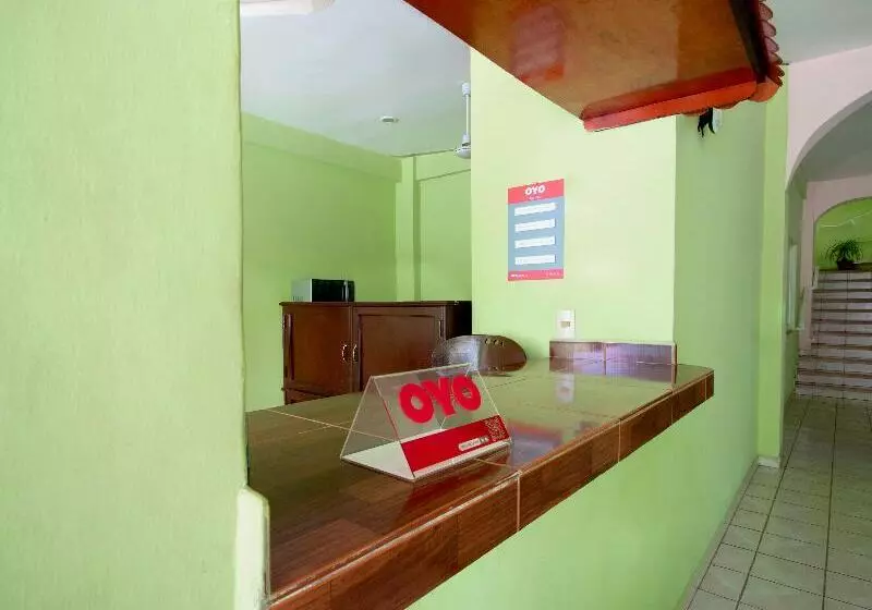 OYO Hotel Estacion,José Cardel,Parque Central Revolución