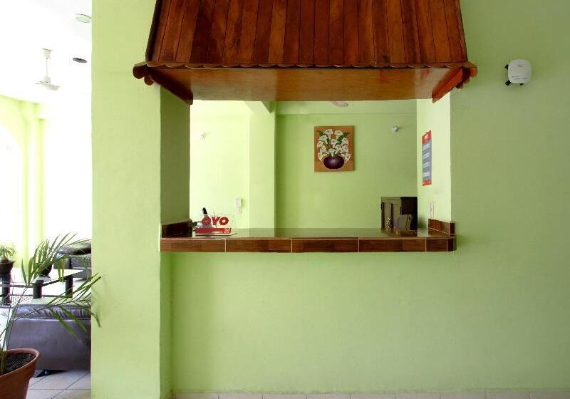 OYO Hotel Estacion,José Cardel,Parque Central Revolución