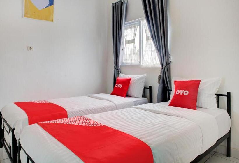 فندق Oyo 3690 Wisma Yani Syariah