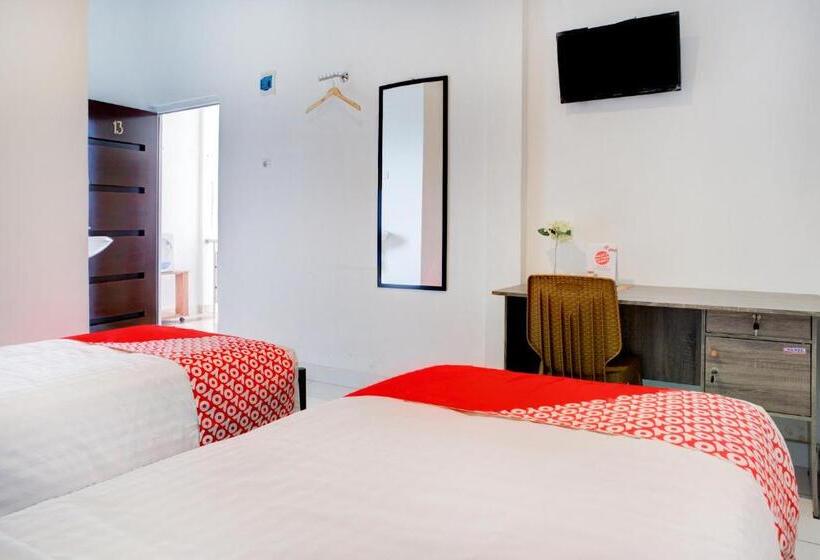 فندق Oyo 3690 Wisma Yani Syariah