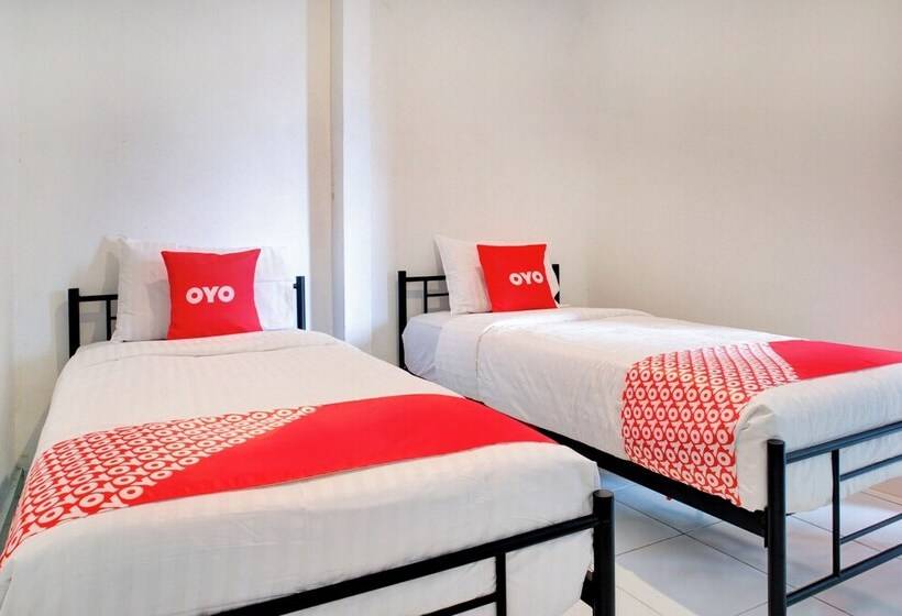فندق Oyo 3690 Wisma Yani Syariah