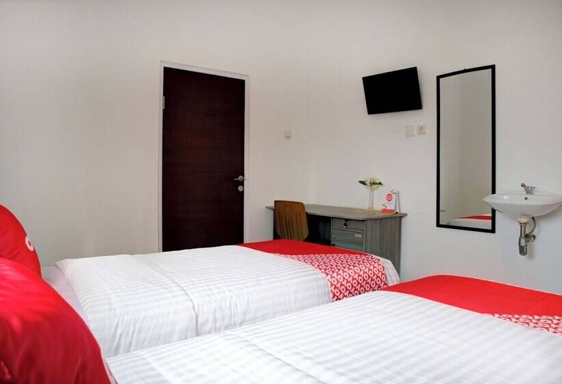 فندق Oyo 3690 Wisma Yani Syariah