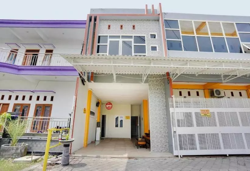 Hotelli Oyo 3705 Orchid Family Residence