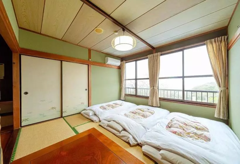 هتل Oyo Ryokan Chikazaki Bekkan Genkai