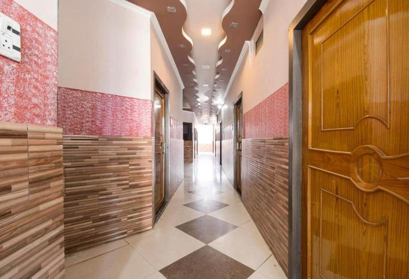 فندق Spot On 72970 Sandhya Guest House