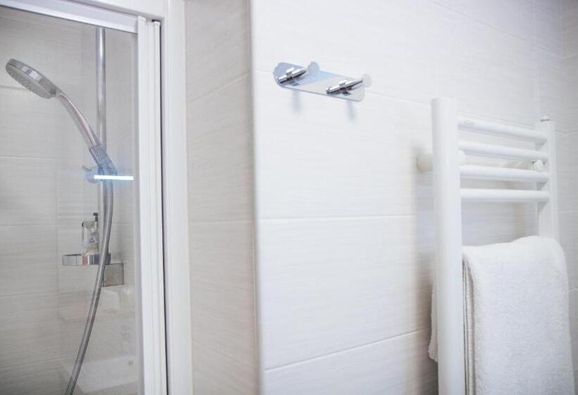 Twenty Business Flats Nîmes Trigone