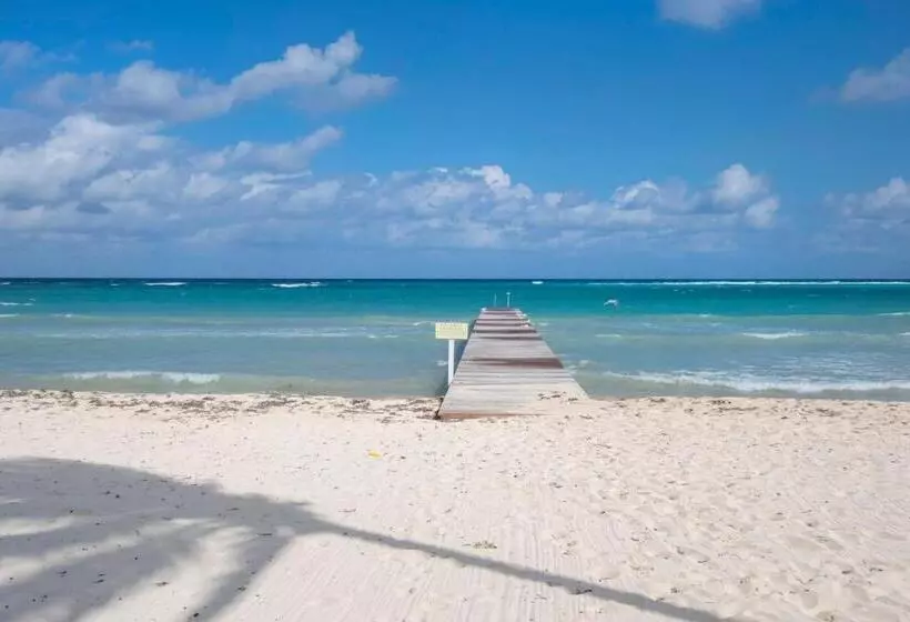 Beach Living At Sunrise To Sunset Villa