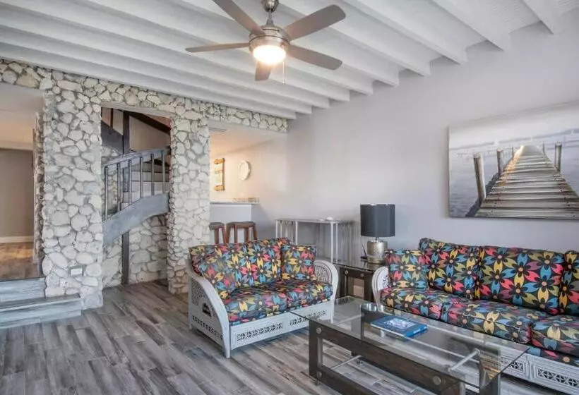 Beach Living At Sunrise To Sunset Villa