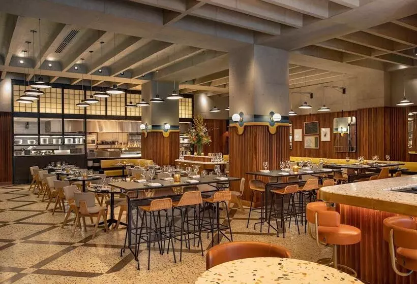هتل Element Philadelphia Downtown