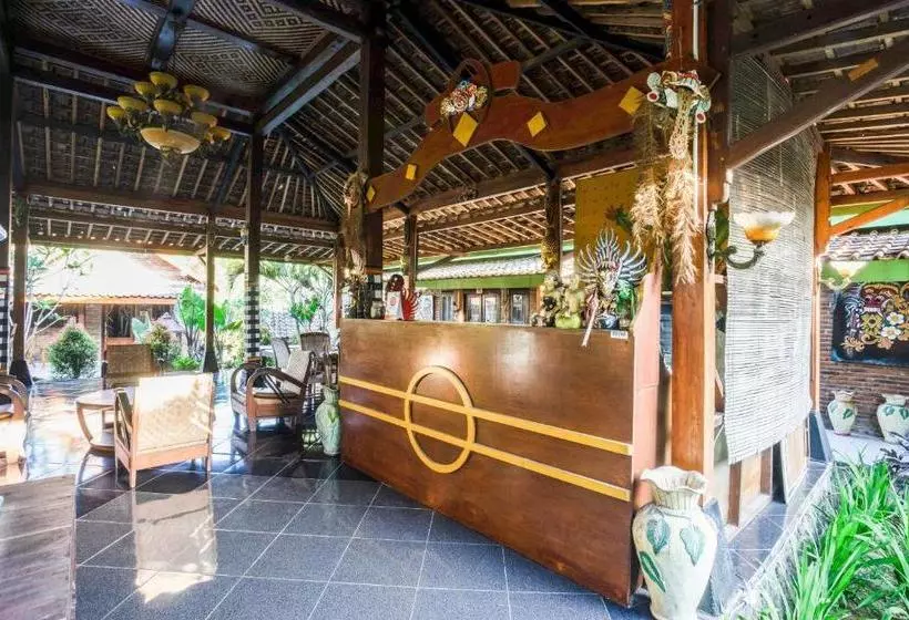 ホテル Oyo 3483 Borobudur Cottage