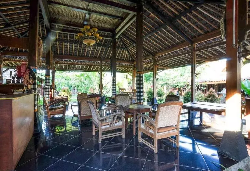 ホテル Oyo 3483 Borobudur Cottage