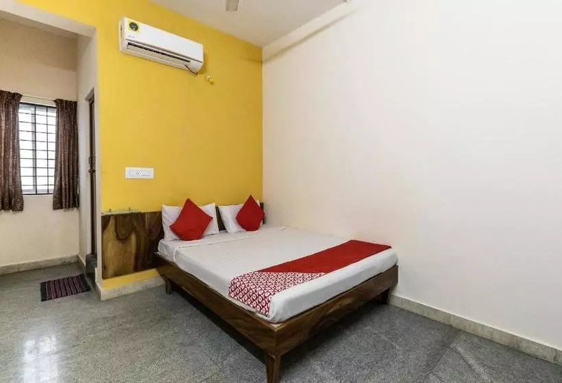 Hotelli O Supriya Lodge