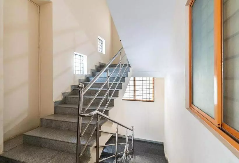 Hotelli O Supriya Lodge