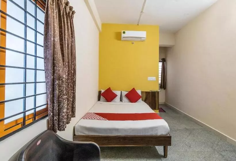 Hotelli O Supriya Lodge