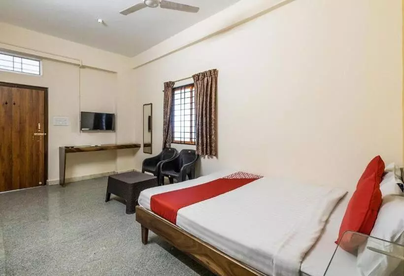 Hotelli O Supriya Lodge