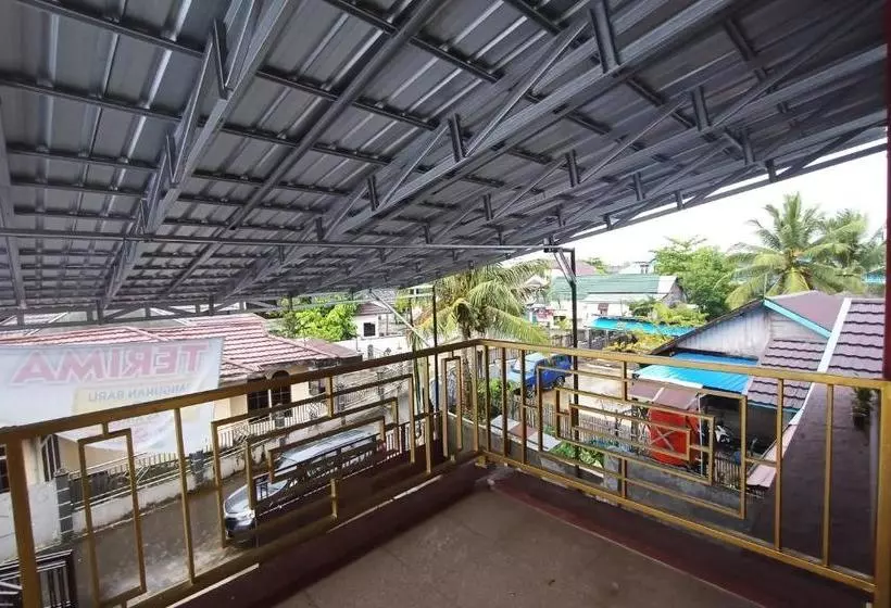 ホテル Spot On 3525 Penginapan Magnolia Syariah