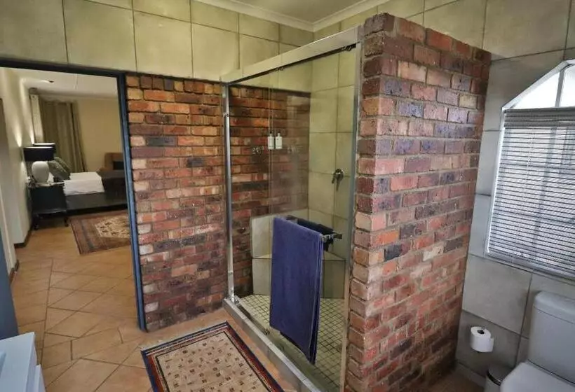 پانسیون Highway Gardens Guest House