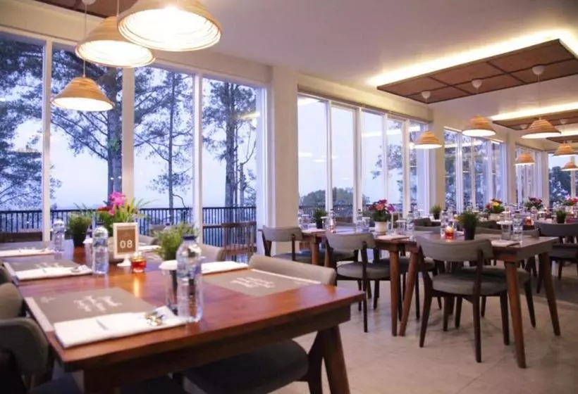 The Balcone Suites & Resort