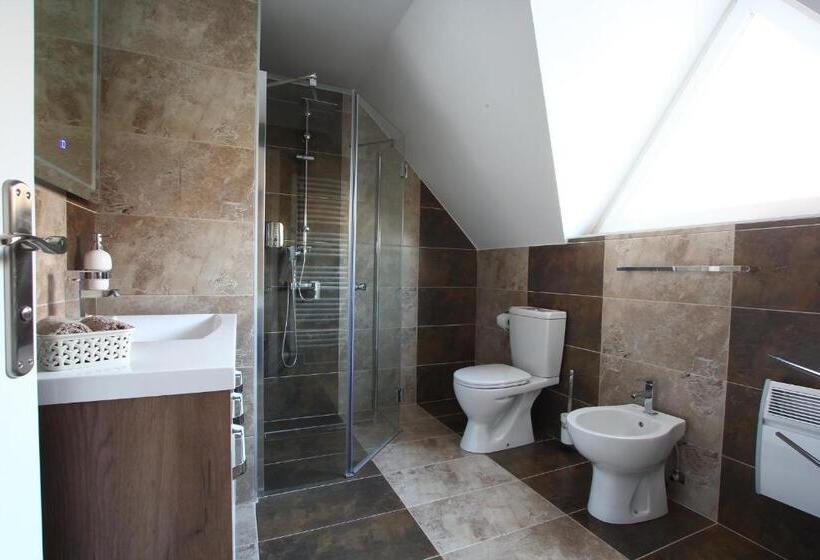 تختخواب و صبحانه Villa Galeb