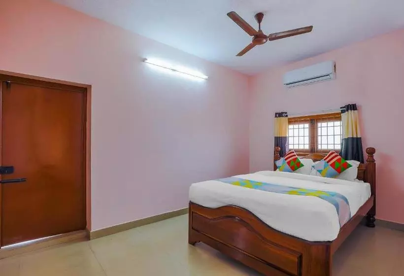 پانسیون Compact Studio Near Mudhaliarpet