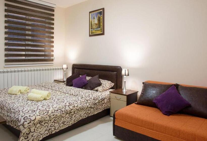 پانسیون Guest House Centar Lux